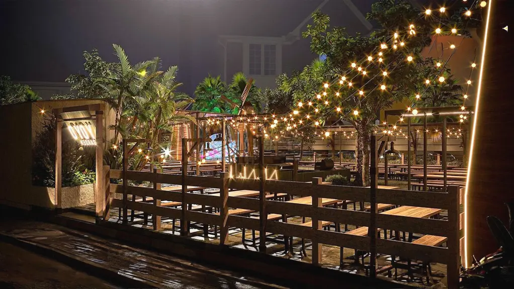 Yoyo 2bis Beer Garden Nguyễn Thị Minh Khai Quận 1