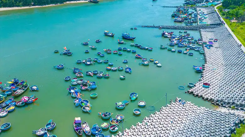 Cảng cá Bình Châu