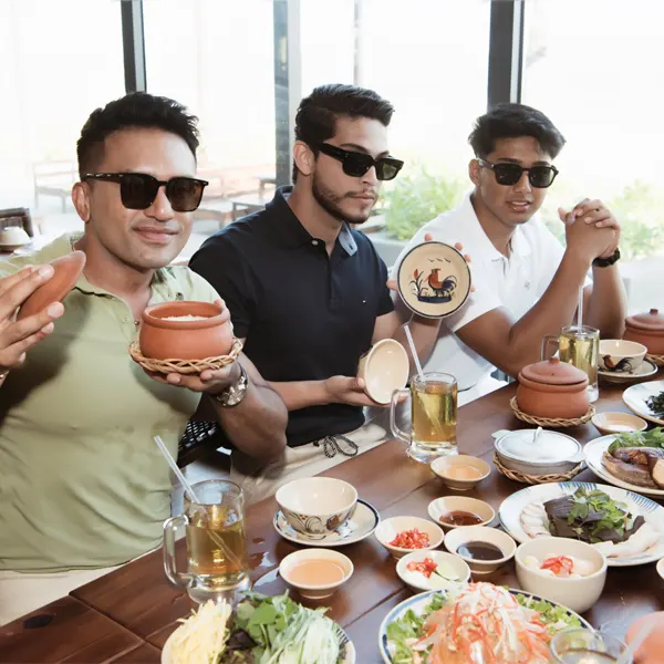 Lựa chọn cơm niêu việt nam house phan thiết